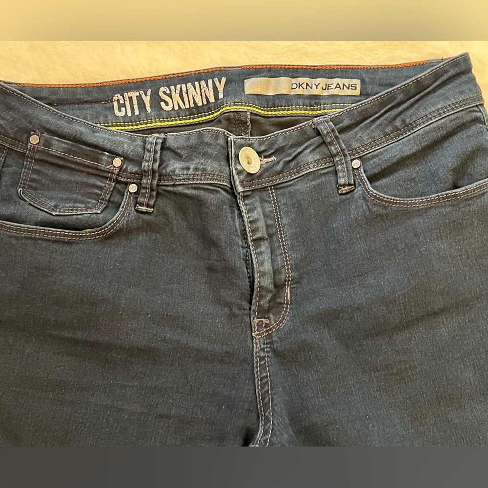 DKNY City Skinny Jeans Dark Wash Indigo Denim 6x 28 - Picture 3 of 7